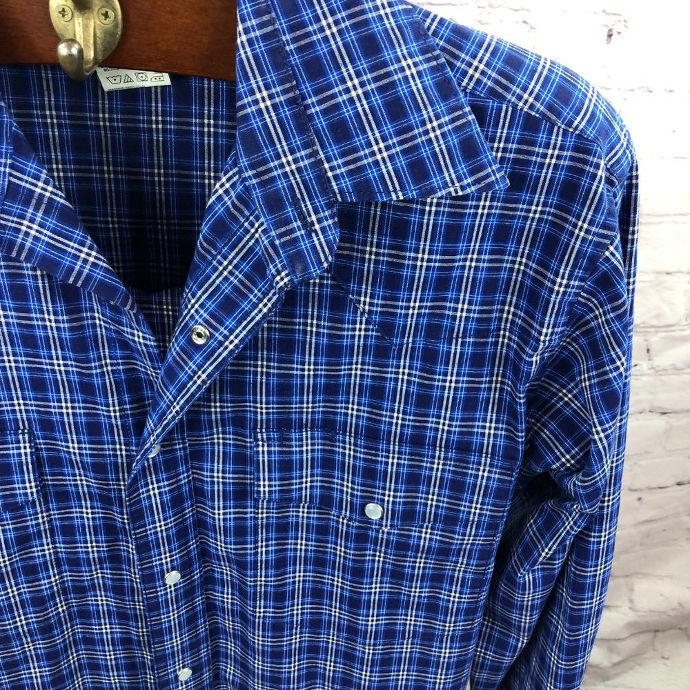 SOLD Men's wrangler pearl snap western shirt sz medium - Picture 2 of 5